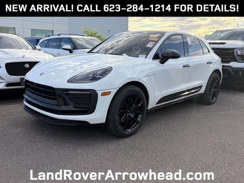 White 2022 Porsche Macan Base