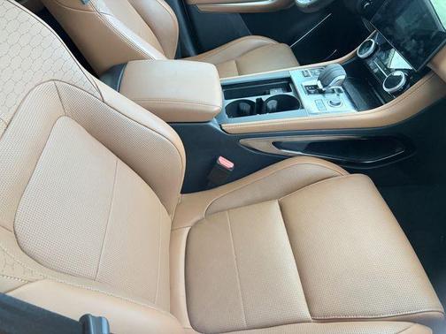 2025 Jaguar F-PACE P250 R-Dynamic S