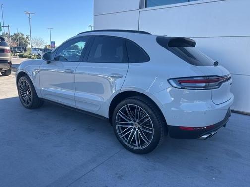 2020 Porsche Macan S