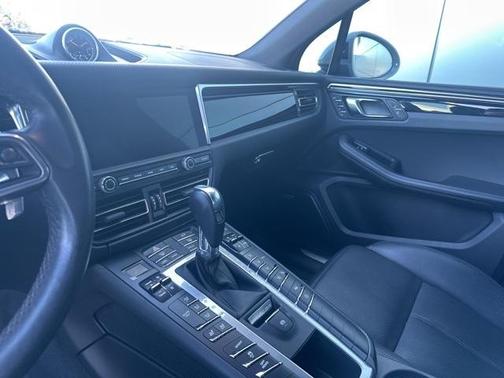 2020 Porsche Macan S