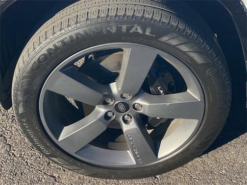 2023 Land Rover Defender 90 V8