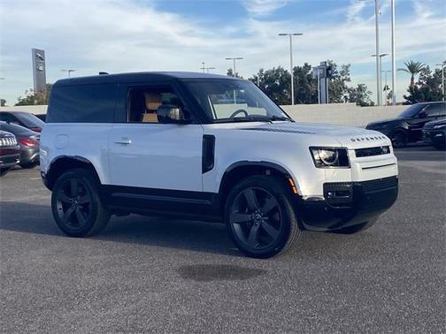 2023 Land Rover Defender 90 V8