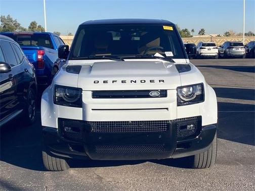 2023 Land Rover Defender 90 V8