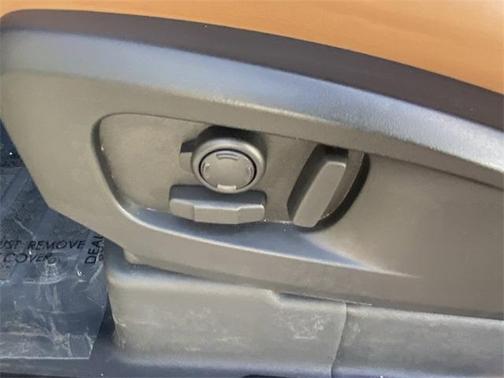 2023 Land Rover Defender 90 V8