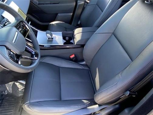 2025 Land Rover Range Rover Velar P250 Dynamic SE