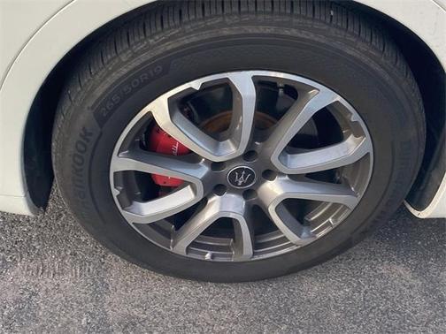 2020 Maserati Levante Base