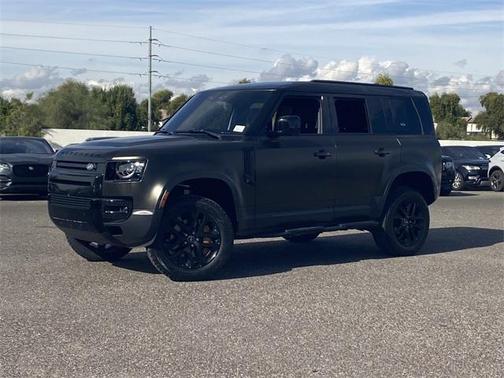 2021 Land Rover Defender 110 SE