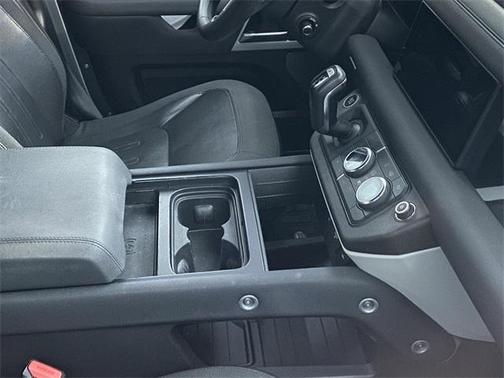 2021 Land Rover Defender 110 SE