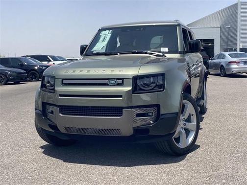 2025 Land Rover Defender P400 X-Dynamic SE