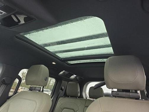 2023 Land Rover Defender 110 S