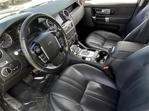 2016 Land Rover LR4 Base