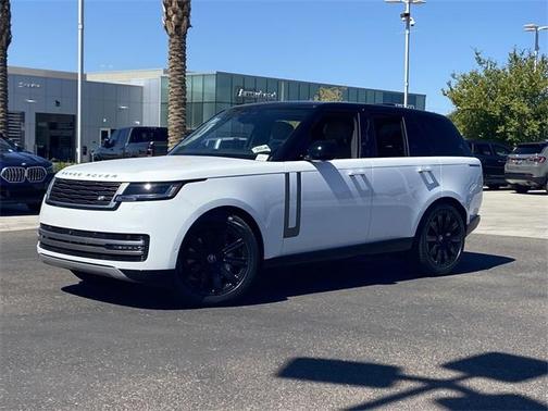 2025 Land Rover Range Rover P400 SE