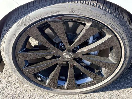 2025 Land Rover Range Rover Sport P360 SE