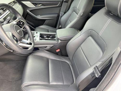 2024 Jaguar F-PACE P250 R-Dynamic S