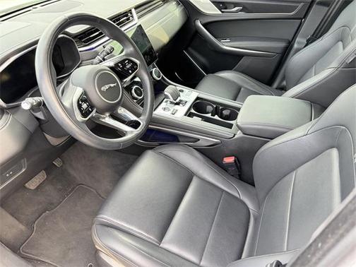 2024 Jaguar F-PACE P250 R-Dynamic S