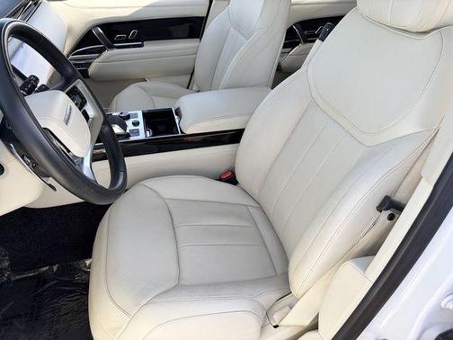 2023 Land Rover Range Rover P530 SE