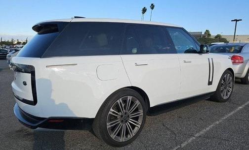 2023 Land Rover Range Rover P530 SE