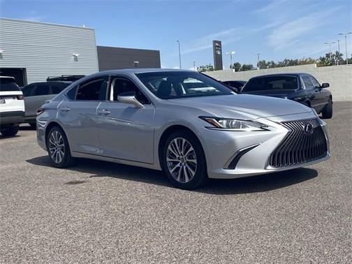 2020 Lexus ES 300h Base