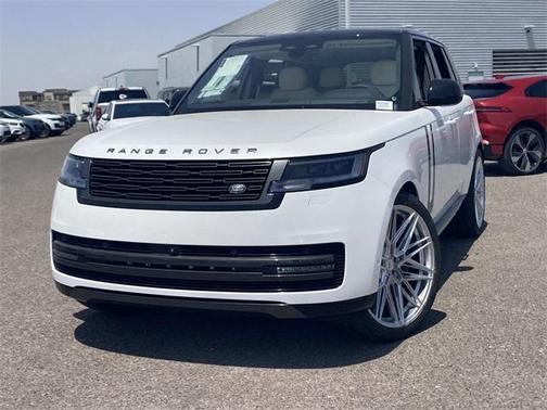 2025 Land Rover Range Rover P550e SE