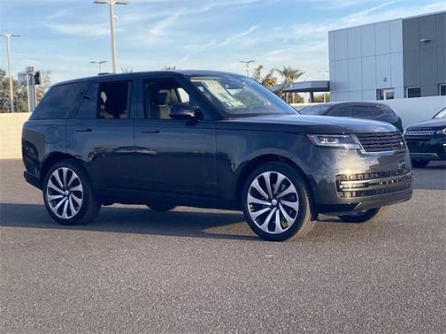 2025 Land Rover Range Rover P400 SE