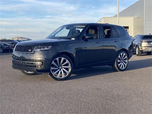 2025 Land Rover Range Rover P400 SE