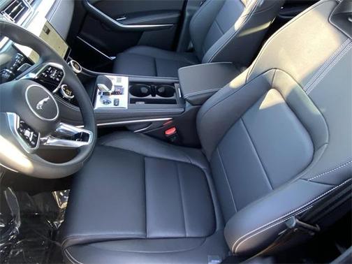 2025 Jaguar F-PACE P250 R-Dynamic S
