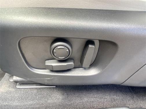 2025 Land Rover Discovery Sport S