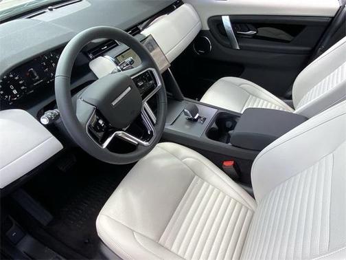 2025 Land Rover Discovery Sport S