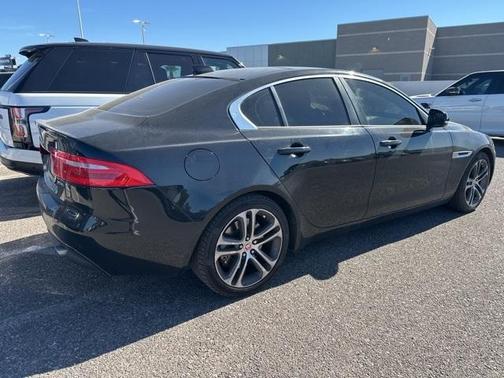 2017 Jaguar XE 35t Premium