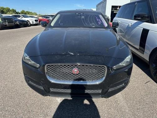 2017 Jaguar XE 35t Premium