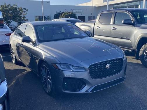 2021 Jaguar XF SE