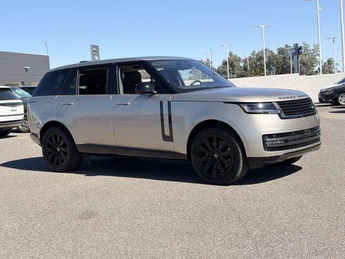 2023 Land Rover Range Rover P400 SE