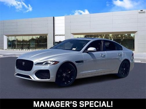 2022 Jaguar XF SE