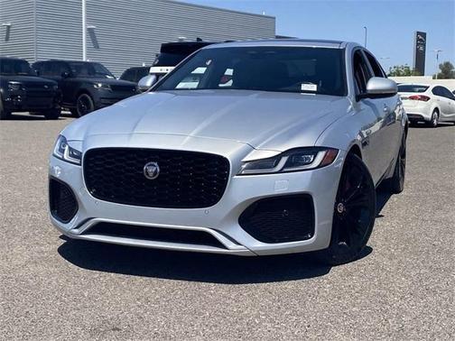 2022 Jaguar XF SE