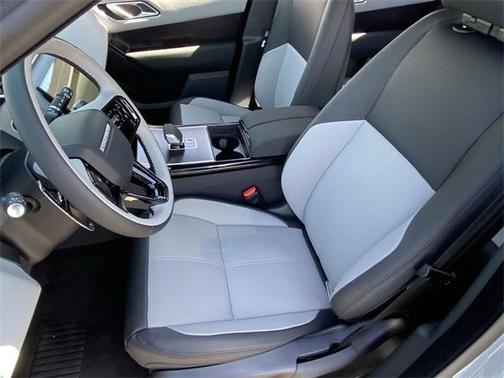 2026 Land Rover Range Rover Velar P250 Dynamic SE