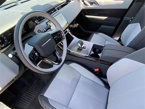 2026 Land Rover Range Rover Velar P250 Dynamic SE