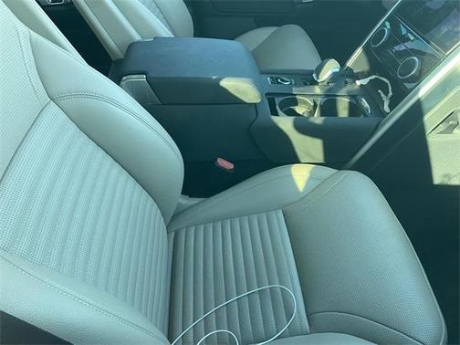 2021 Land Rover Discovery S