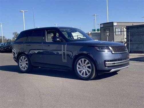 2025 Land Rover Range Rover P550e SE