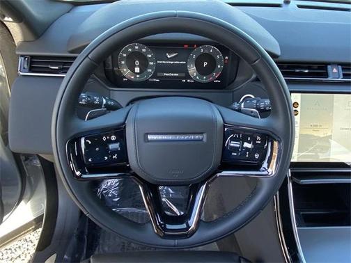 2025 Land Rover Range Rover Velar P250 Dynamic SE