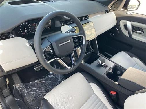 2025 Land Rover Discovery Sport Dynamic SE