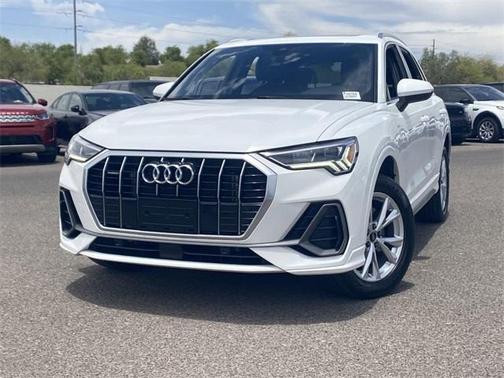 2023 Audi Q3 45 S line Premium