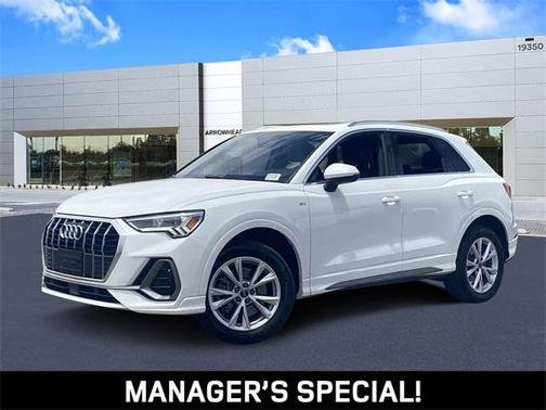 2023 Audi Q3 45 S line Premium