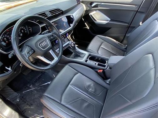 2023 Audi Q3 45 S line Premium