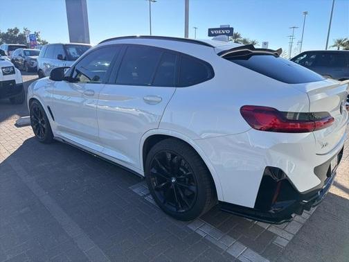 2023 BMW X4 M40i