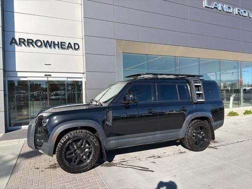 2023 Land Rover Defender SE