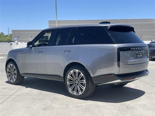 2025 Land Rover Range Rover P530 SE