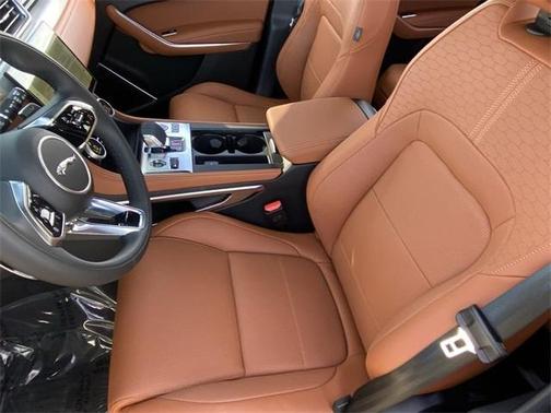 2025 Jaguar F-PACE P250 R-Dynamic S