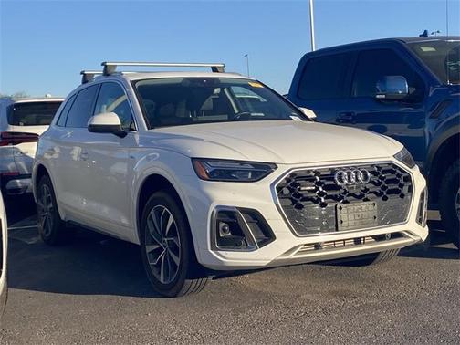 2023 Audi Q5 45 S line quattro Premium