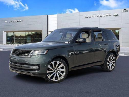Belgravia Green 2023 Land Rover Range Rover P400 SE