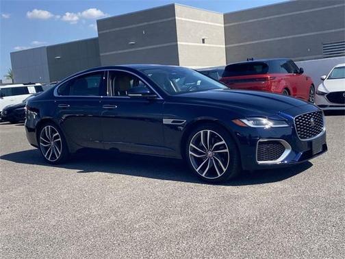 2022 Jaguar XF SE